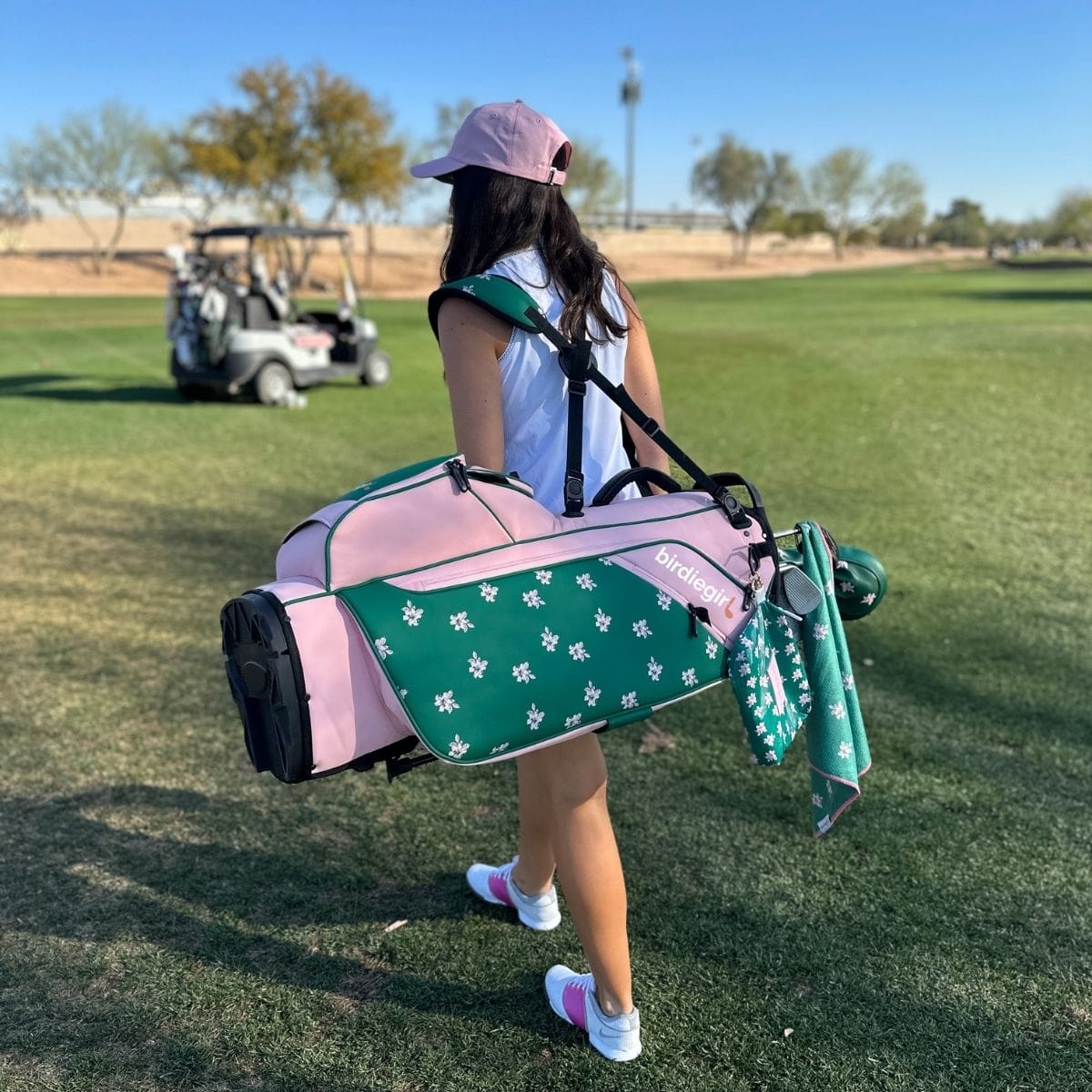 How to Choose the Perfect Golf Bag for Women: A Complete Guide